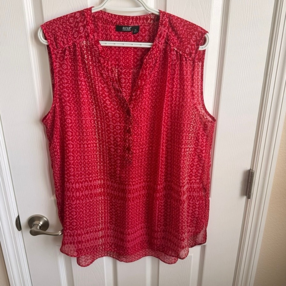 ana A New Approach Red Pink Geometric Sleeveless Blouse XL Split V-Neck Top
